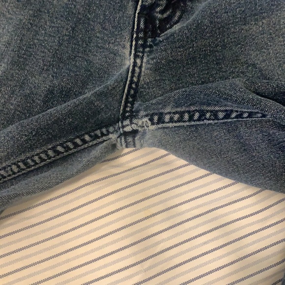 Men’s Dark Wash Levi’s 511 - Picture 4 of 5